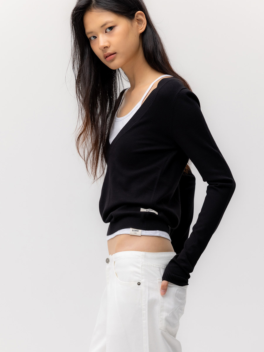 glowny グロウニー　G DEEP V-NECK KNIT ニット　韓国 glowny グロウニー G DEEP V-NECK KNIT ニット 韓国 글로니(GLOWNY) G